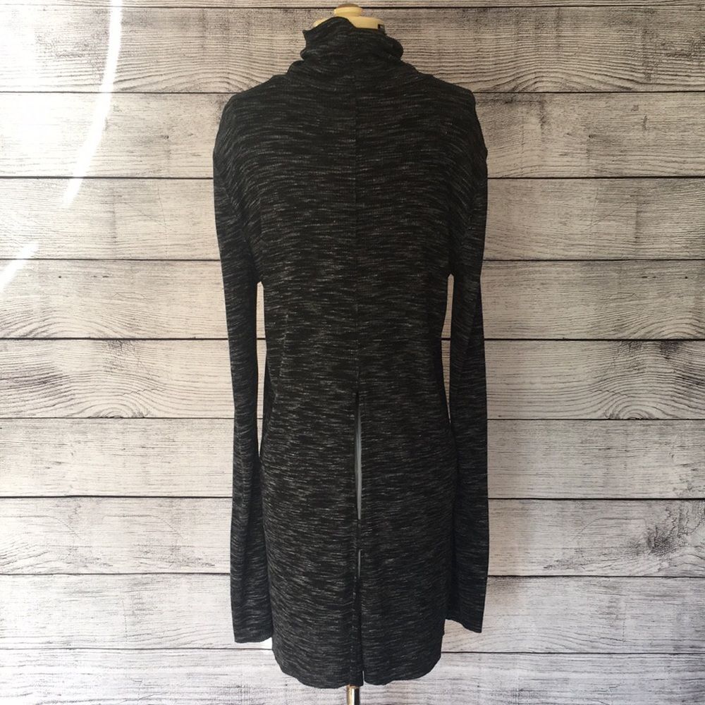Free People We The Free Stone Cold Turtleneck slit back marled tunic size medium - Picture 8 of 16